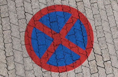 Boden Logoschablone - HALTEVERBOT Malerschablone Halteverbot