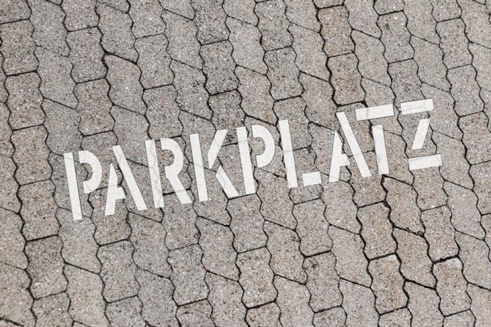 Bodenschablone zum Sprühen Parkplatz freihalten